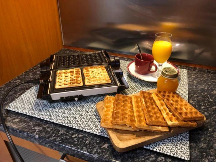 A La Marc'Quize Chambres D'Hotes, Petit Dejeuner Compris, Avec Piscine A Debordement En Exterieur, Bain Nordique A 38 Degres En Prestation Supplement Sur Reservation Horaire Anticipee 1 Place De Parking Gratuite Sur Place Mouxy Exteriör bild