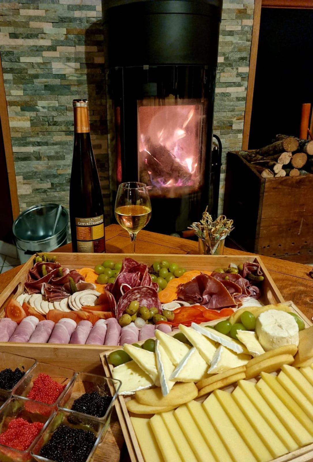 A La Marc'Quize Chambres D'Hotes, Petit Dejeuner Compris, Avec Piscine A Debordement En Exterieur, Bain Nordique A 38 Degres En Prestation Supplement Sur Reservation Horaire Anticipee 1 Place De Parking Gratuite Sur Place Mouxy Exteriör bild