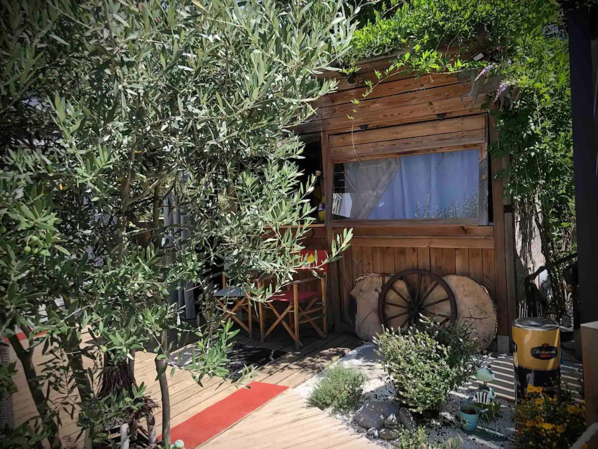 A La Marc'Quize Chambres D'Hotes, Petit Dejeuner Compris, Avec Piscine A Debordement En Exterieur, Bain Nordique A 38 Degres En Prestation Supplement Sur Reservation Horaire Anticipee 1 Place De Parking Gratuite Sur Place Mouxy Exteriör bild