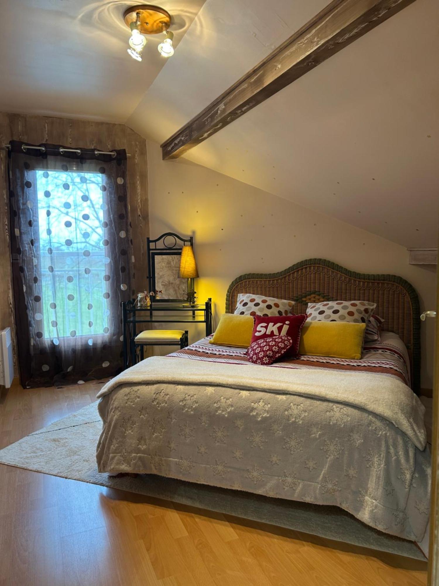 A La Marc'Quize Chambres D'Hotes, Petit Dejeuner Compris, Avec Piscine A Debordement En Exterieur, Bain Nordique A 38 Degres En Prestation Supplement Sur Reservation Horaire Anticipee 1 Place De Parking Gratuite Sur Place Mouxy Exteriör bild